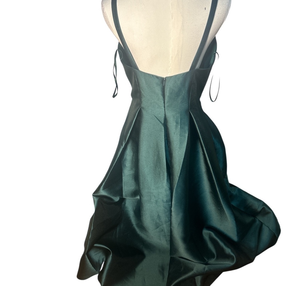 Carmen Marc Valvo Formal Event Emerald High-Low Beaded Mikado Gown Sz 8 - Picture 3 of 9